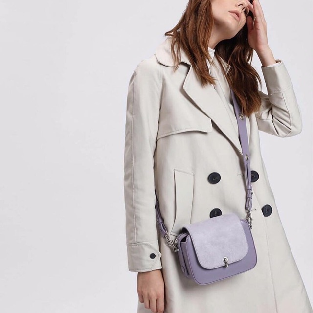 Túi xuất charles keith size 19 cm