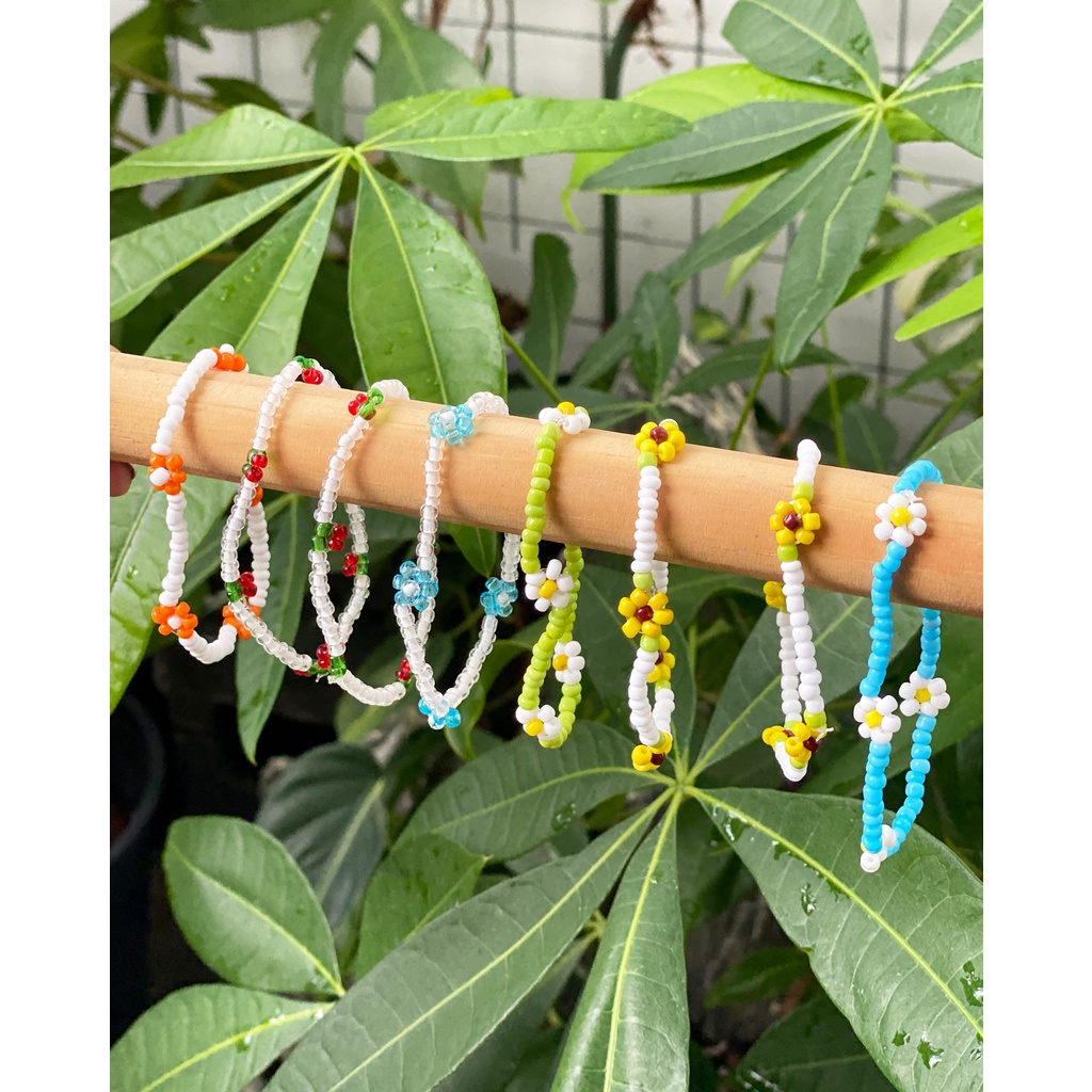 Vòng tay hạt cườm hoa cúc handmade 🌼
