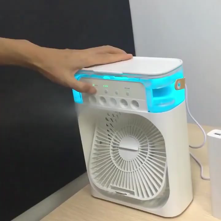 Quạt phun sương để bàn nhỏ gọn, Quạt mini để bàn tiện lợi, Có 5 vòi phun sương kèm đèn led 7 màu tùy chỉnh | BigBuy360 - bigbuy360.vn