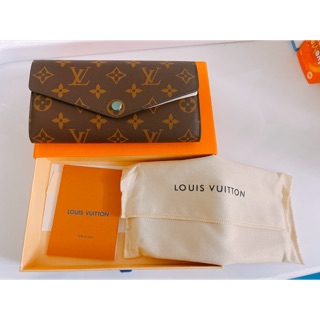 Ví Louis Vuitton (hàng siêu cấp)