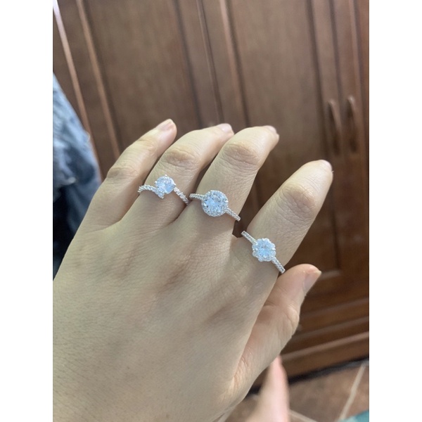 Nhẫn gắn đá cao thấp xinh xắn bạc ta nhiều mẫu