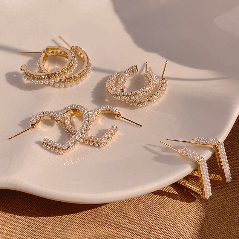 Khuyên Tai Hình Học Đính Ngọc Trai Thời Trang Mới Cho Nữ