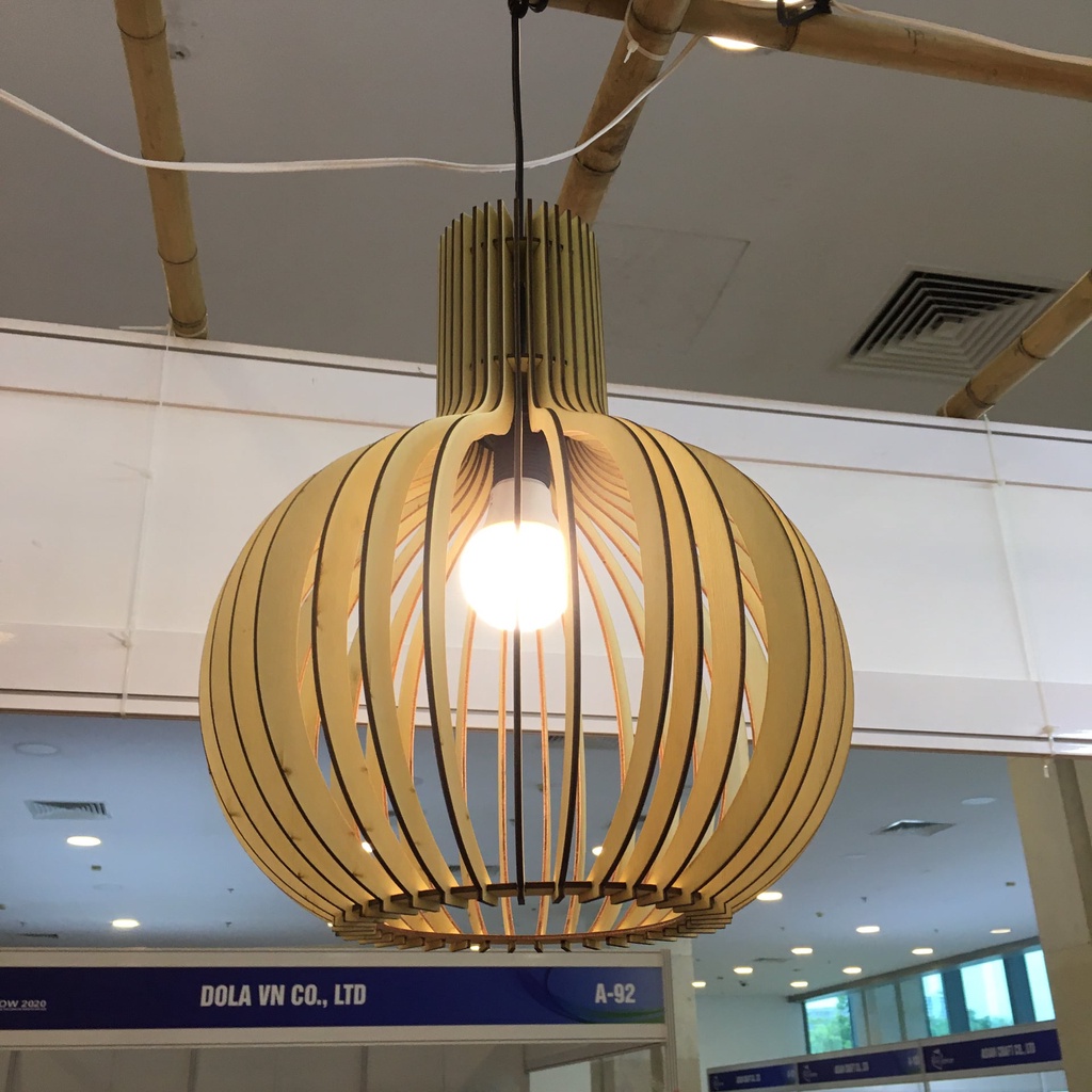 Đèn gỗ thả trần hình củ tỏi, đèn gỗ trang trí thả trần trang trí phòng ngủ, phòng khách, ban công đẹp.