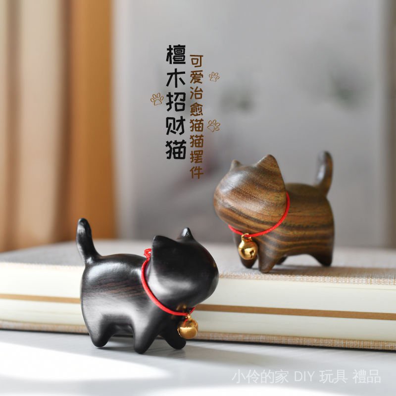 Mô Hình Chú Mèo May Mắn Bằng Gỗ Đàn Hương 2021