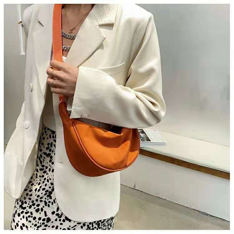 Túi Đeo Chéo Một Vai Bằng Vải Canvas Nylon Nhẹ 4 Kiểu Tùy Chọn