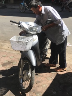 Giỏ xe máy wave anpha cũ hàng dày dặn bao dày luôn