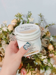 Lotion trắng da body queen perfect