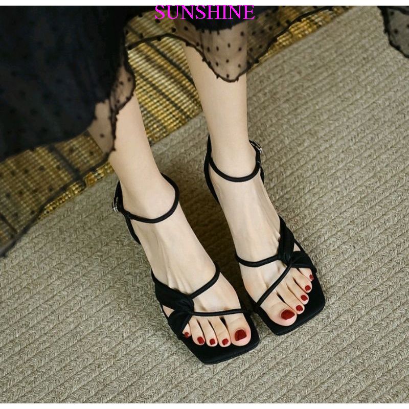 Sandal cao gót đế vuông, sandal quai chéo cách điệu sang chảnh H50