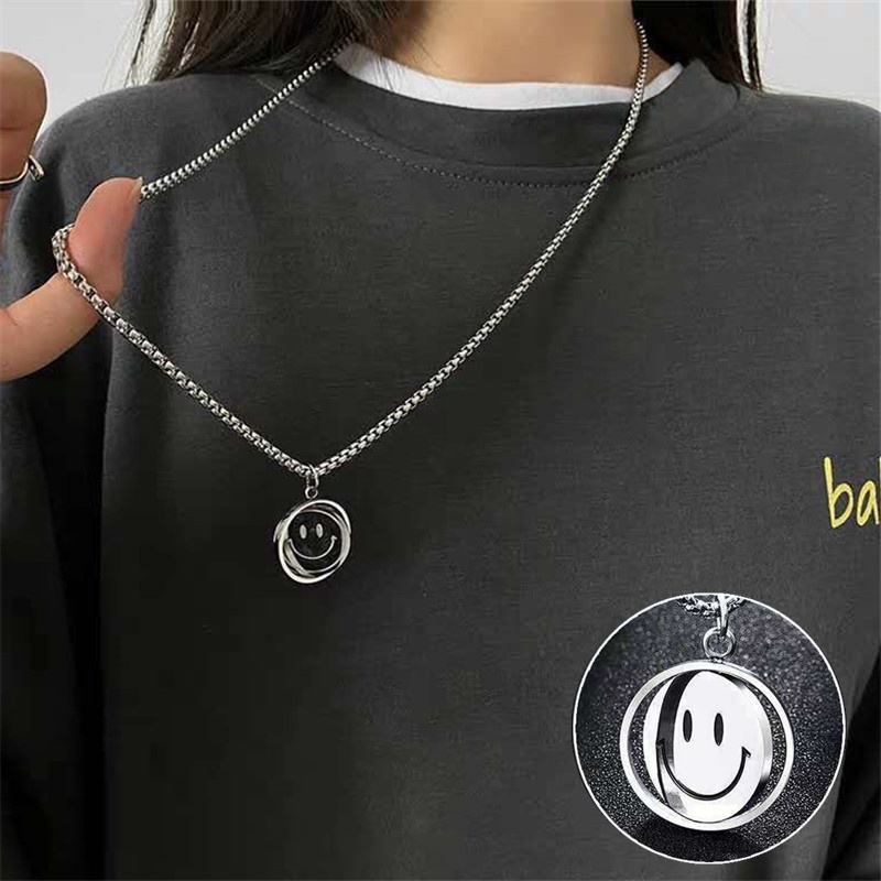 Vòng cổ Thép Titan Hai Mặt Hình Mặt Cười Phong Cách Hip Hop Thời Trang Cho Nam Và Nữ