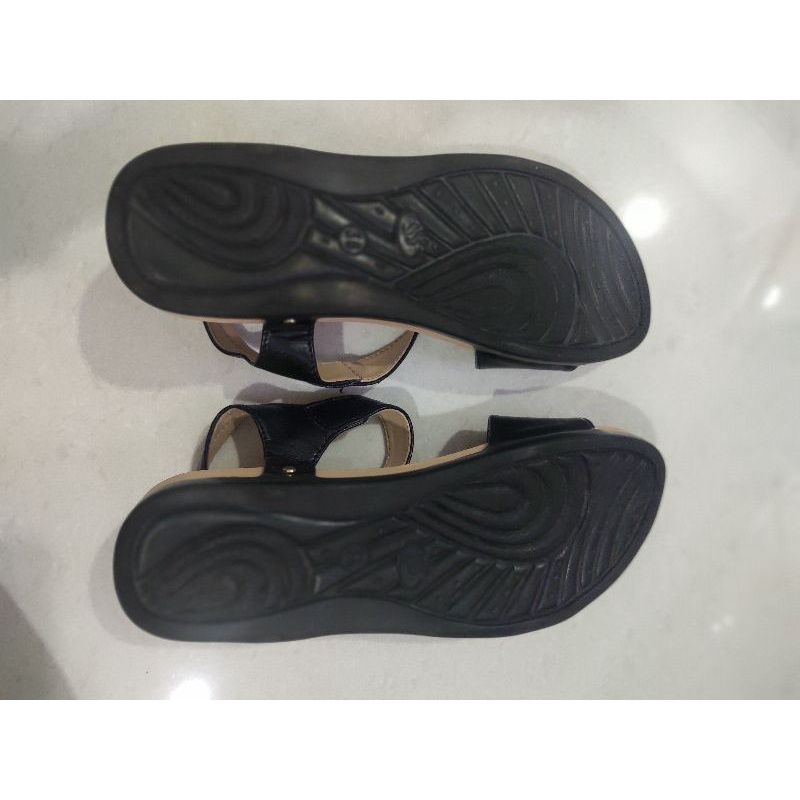 Giày bitas mới 98% sz 36