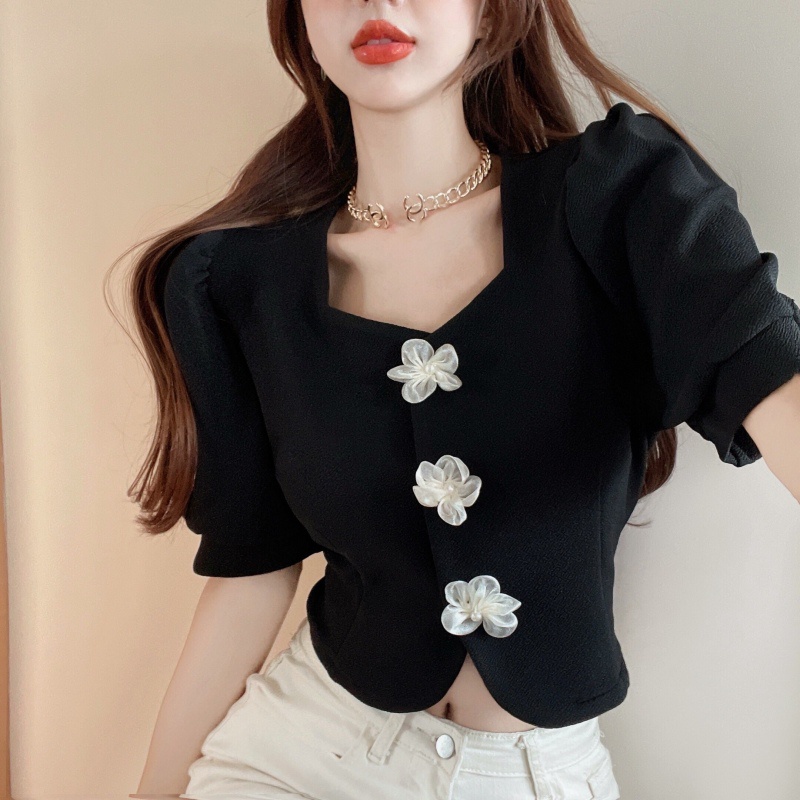 Áo Thun Nữ Ngắn Tay Cổ Tròn Đính Hoa Thời Trang