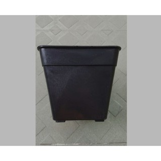 Chậu nhựa vuông dày 14x12cm, màu đen