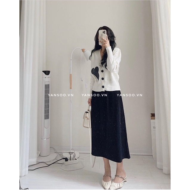 Áo len cardigan lông thỏ mềm mịn dày dặn ,áo len trắng hoạ tiết trái tym phong cách Hàn Quốc by YANSOO