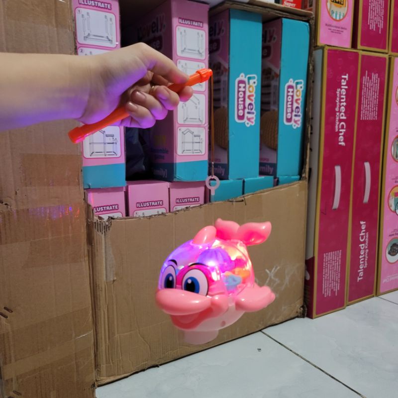 Đồ chơi trung thu cá hồng cute vẫy đuôi lộ động cơ bánh răng nhạc đèn cho bé con cực kì vui nhộn