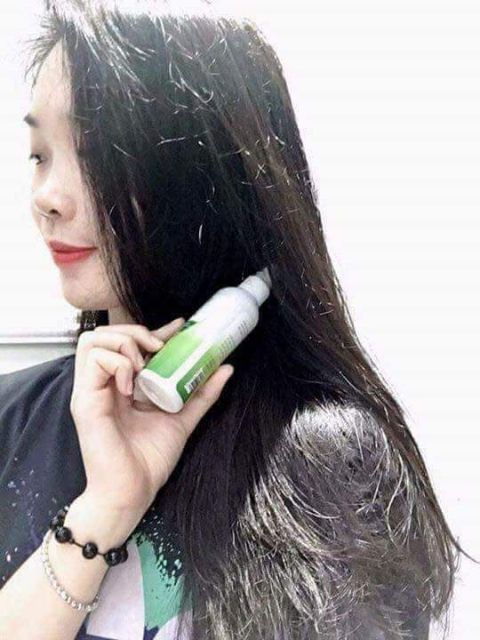 Xịt dưỡng tóc hoa bưởi