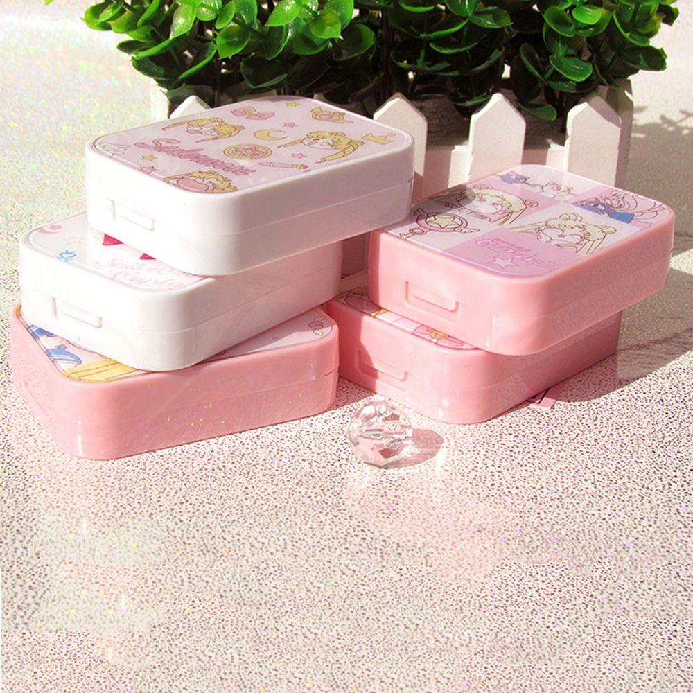 Hộp Đựng Kính Áp Tròng Kèm Gương Mini Họa Tiết Hoạt Hình Phong Cách Nhật Bản