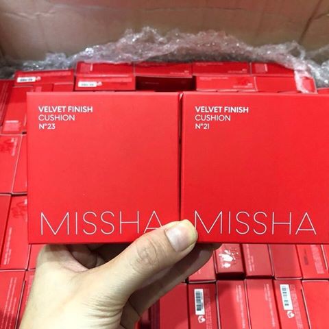 Phấn nước Missha Velvet Finish Cushion SPF50+ PA+++ (Vỏ đỏ) mỏng mịn tạo hiệu ứng lì