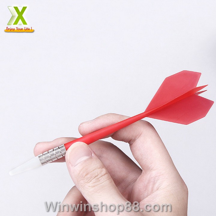 Bộ bảng phóng phi tiêu mũi nhựa an toàn cao cấp và 6 mũi tiêu có móc treo cực tiện 18 inch 45 cm - Do_luu_niem