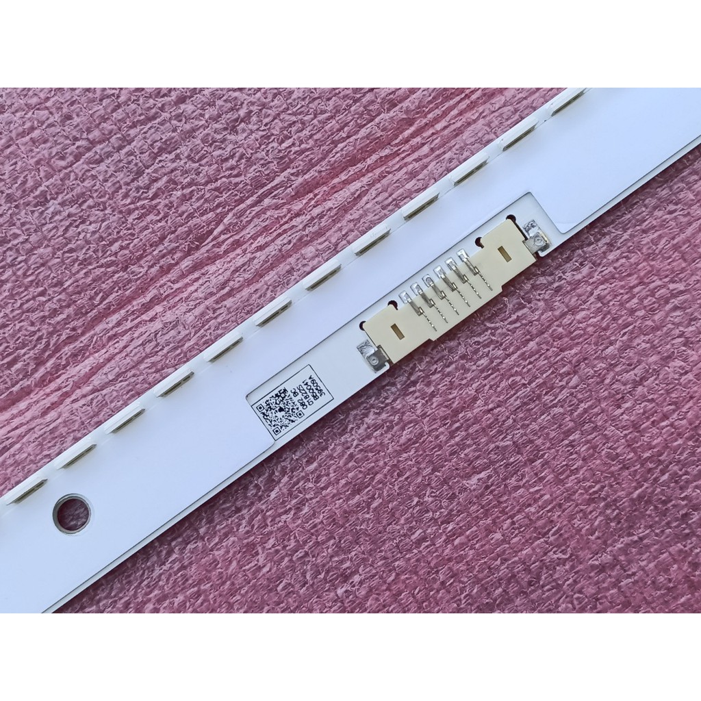THANH LED TIVI SAMSUNG 55K5500 55M5500 55M6300 MỚI 100% HÀNG ZIN HÃNG, MỖI MÁY 1 THANH 72 BÓNG 3V, DÀI 67,4cm