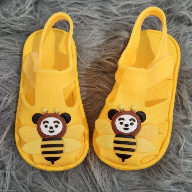 GIÀY SANDAL TẬP ĐI CHO BÉ( ĐO CHIỀU DÀI CHÂN BÉ)