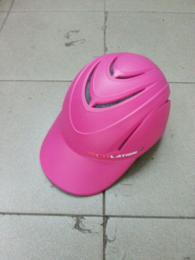 Non Ket  the thao c.c  gia 100k