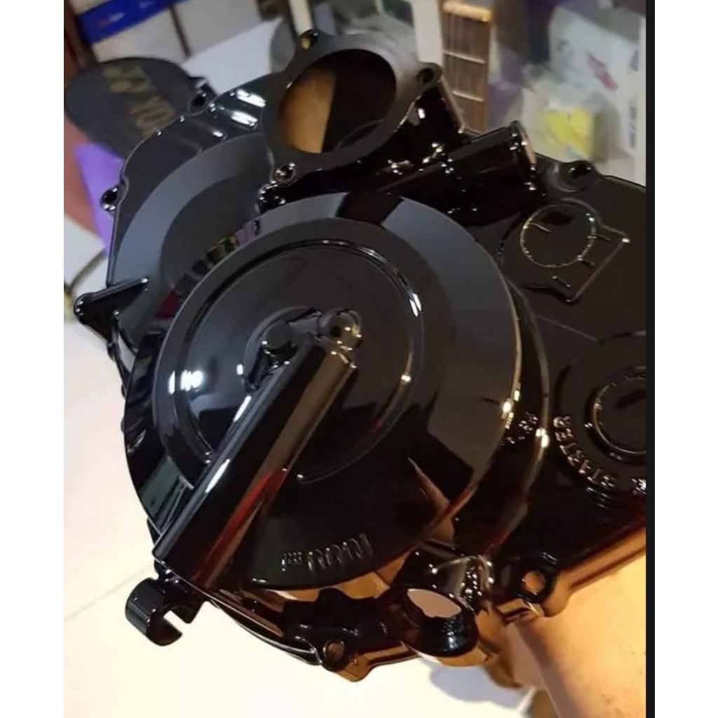 Chai sơn Samurai màu đen bóng 30/109 Black 400ml, sơn xịt xe máy ô tô và mọi chất liệu tiện dụng