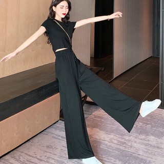 Bộ trang phục 2 món gồm áo thun ngắn tay và quần ống rộng lưng cao phong cách năng động trẻ trung dành cho nữ