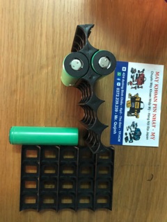 Khay cách dien cell pin 18650