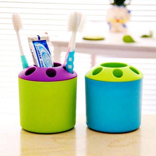 Cốc đựng bàn chải và kem đánh răng