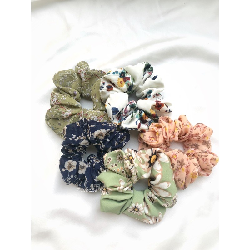 Scrunchies Hoa Phù Hợp Style Trưởng Thành
