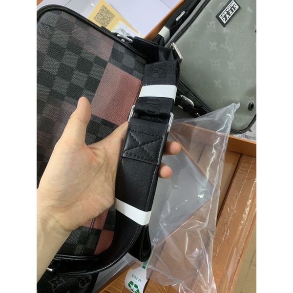 Túi lv đeo chéo siêu cấp  kèm đủ bill dập đầy đủ kèm ảnh thật và video