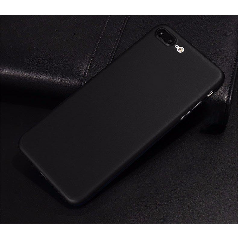 Ốp lưng iPhone 8 Plus / 7 Plus Tuxedo Slim fit, nhựa dẻo PP, siêu mỏng, chống bám vân tay, bụi bẩn