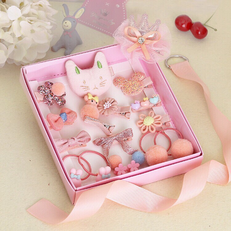 Hộp phụ kiện 18 món bé gái gồm kẹp tóc, gắp tóc đủ loại, nơ, vương miện...( Màu hồng )
