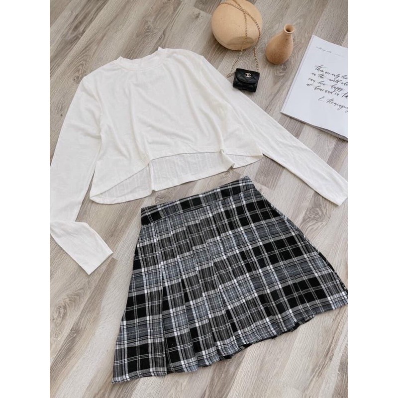 Set áo croptop đũa + chấn xếp li caro💙