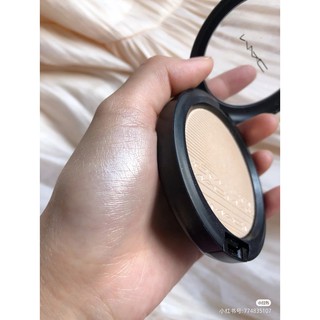 Phấn bắt sáng MAC Extra dimension Skinfinish