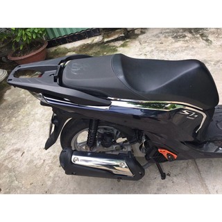 Tay dắt - Cảng sau SH 300i ( ZHIPAT )
