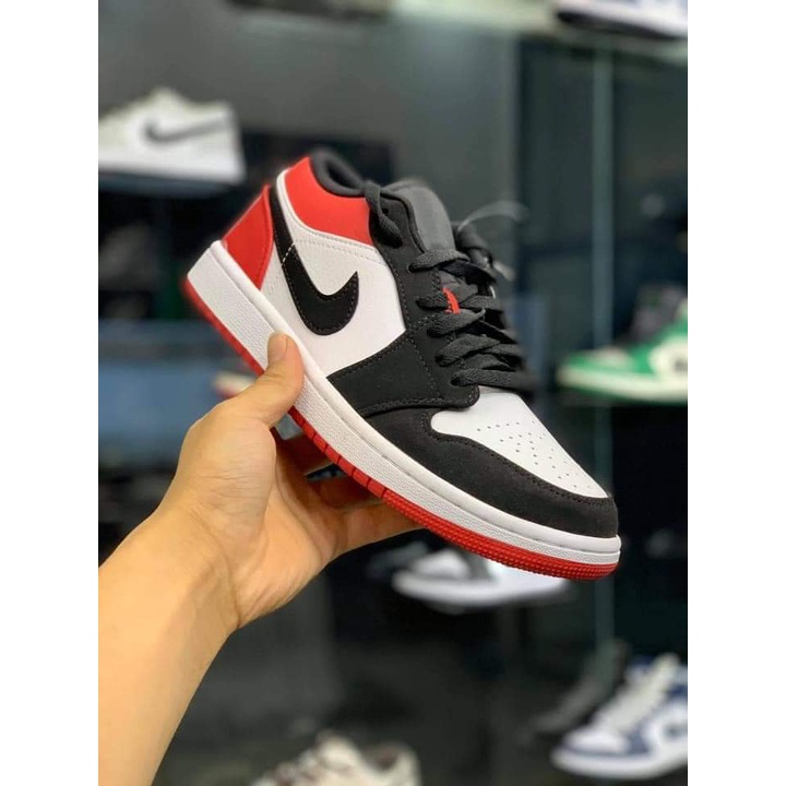Giày thể thao Jordan 1 đen trắng cổ thấp, Giày JD low panda nam nữ siêu hot, Giày thể thao sneaker bản đẹp mẫu ez305 | BigBuy360 - bigbuy360.vn