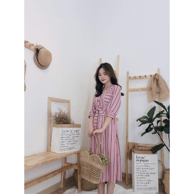 Váy xinh hoa tiết GIÓ