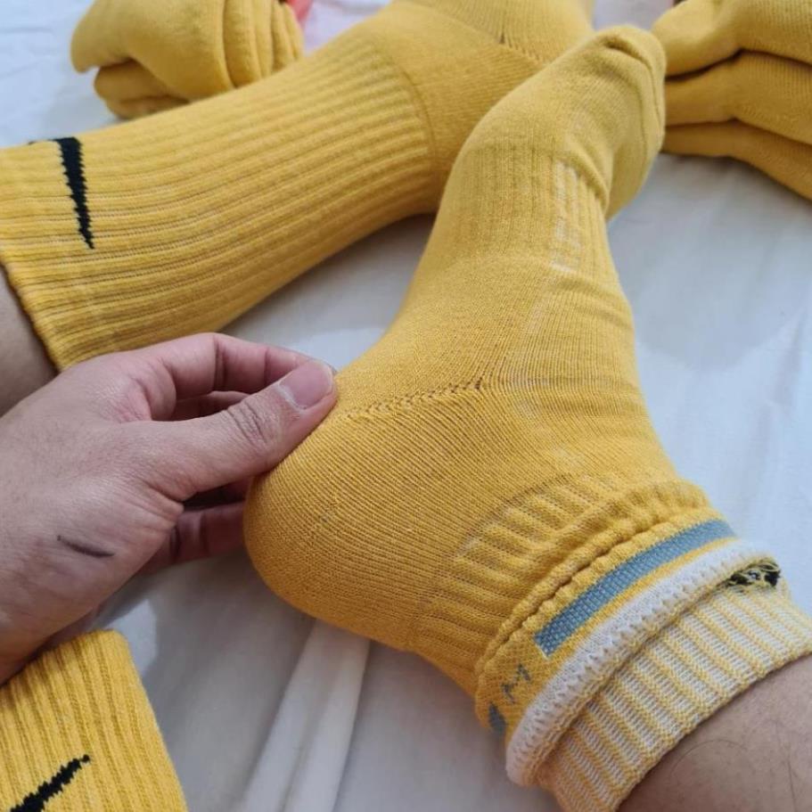 Pack 3 đôi tất thể thao Nike màu Vàng bền đẹp, chất dày dặn khô thoáng dễ chịu