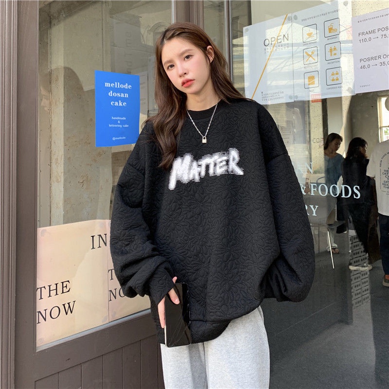 Áo sweater nữ tay dài dáng rộng in hình thời trang