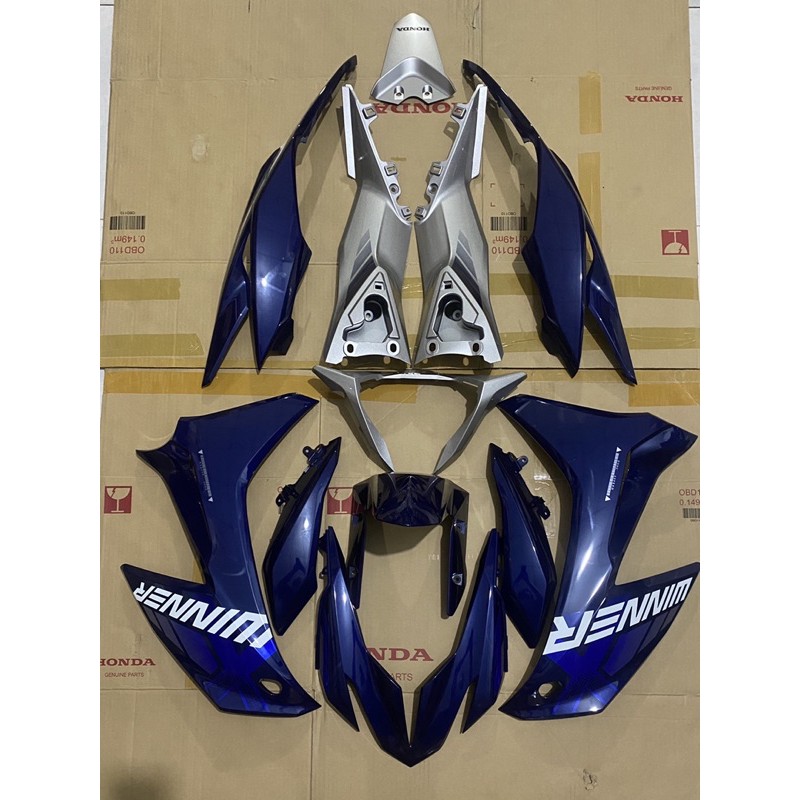 Bộ nhựa áo dàn mũ winner