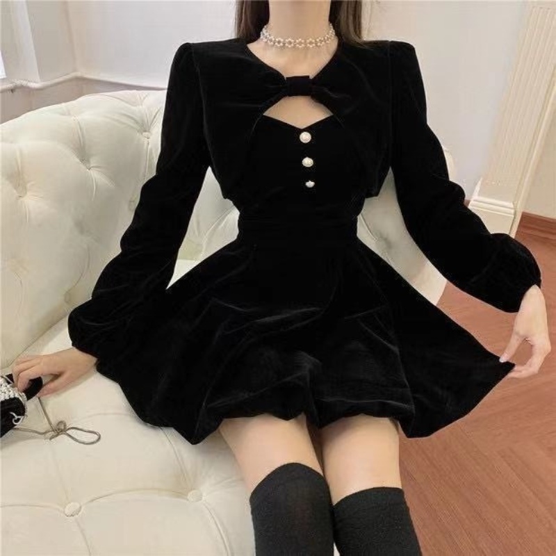 Đầm nhung đen hai mảnh sang trọng phong cách Hàn Quốc cổ điển cho nữ