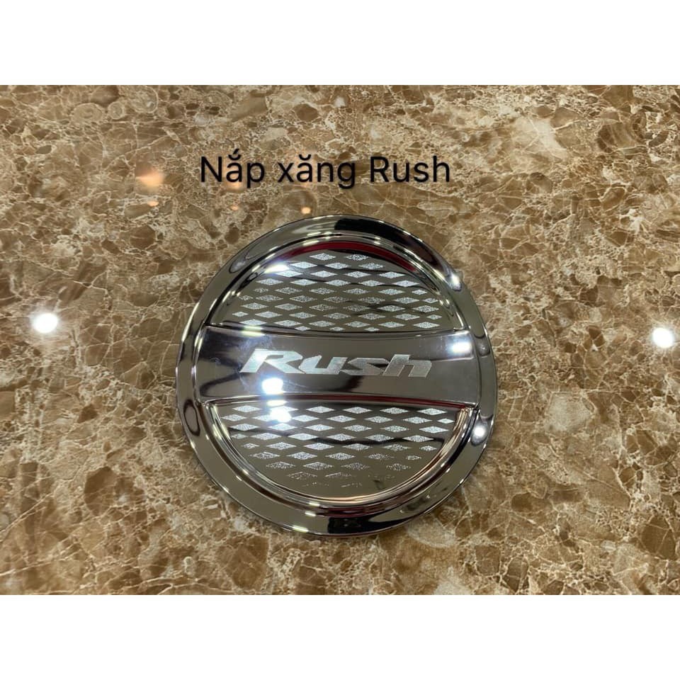 Ốp nắp bình xăng xe Toyota Rush mạ crom {HÀNG ĐẸP}