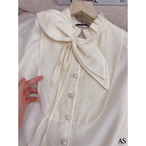 ⚡️BÁN SỈ⚡️Áo sơmi cổ nơ cúc ngọc tặng kèm cài hoa | BigBuy360 - bigbuy360.vn