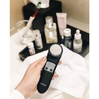 Máy chăm sóc da Pebble Fluer Triple Cleasing & Face lift