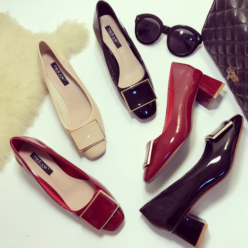 Giày Cao Gót Da Bóng Mũi Vuông Phối Khóa Kim Loại Thời Trang Cho Nữ | BigBuy360 - bigbuy360.vn