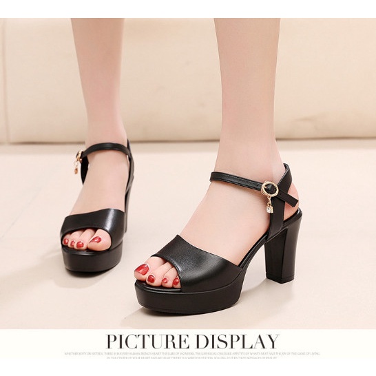 Giày sandan gót vuông quai bản 7f