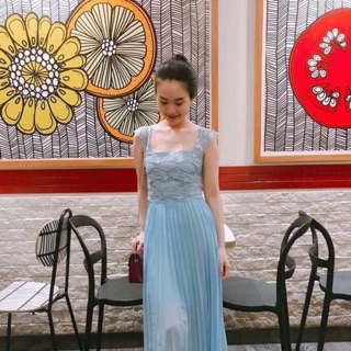 Set trang phục màu xanh
