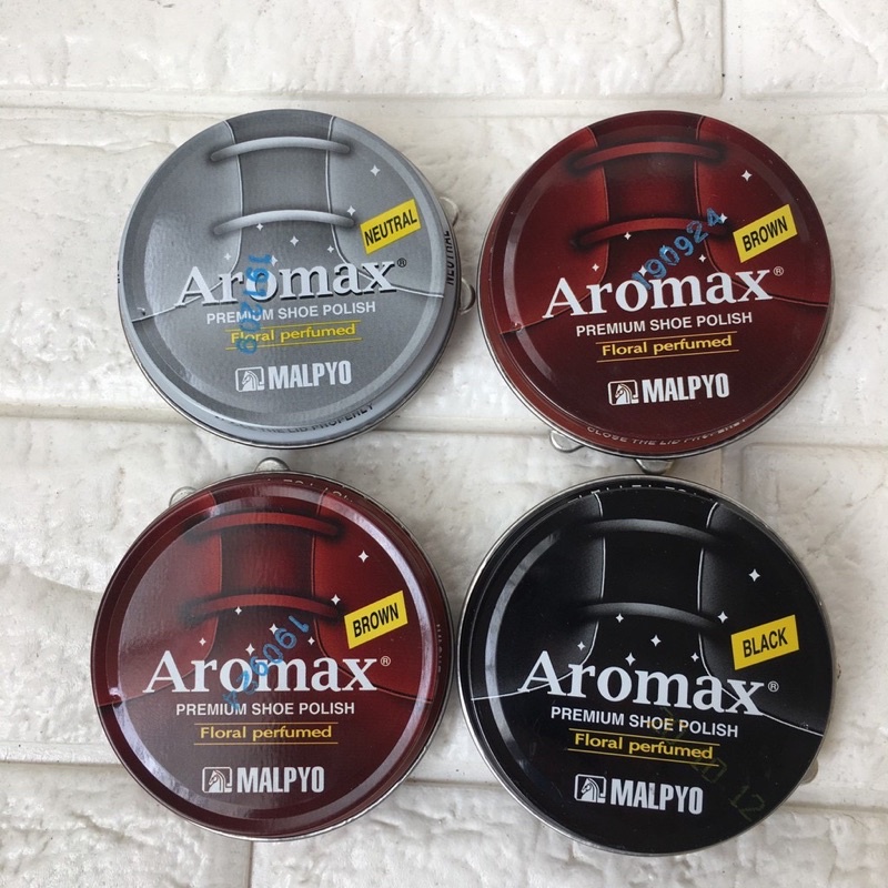 ☘xi đánh giầy hàng chuẩn  đủ mầu 🌹hàng sẵn🌹