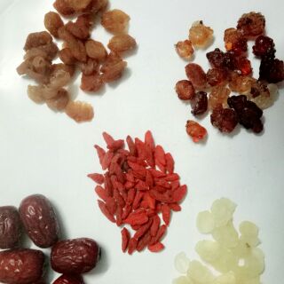1 Set chè dưỡng nhan